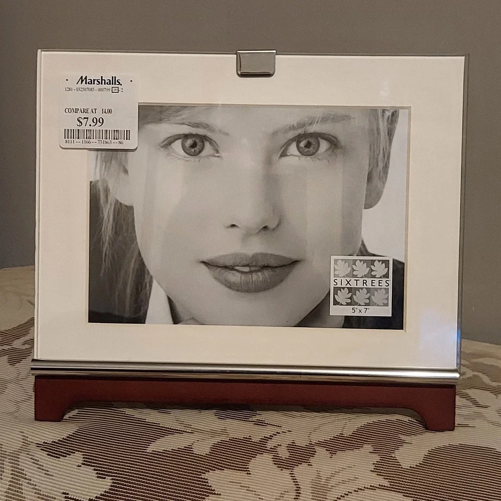 Sixtrees 5x7 Glass Picture Frame Wood Base Silver Clip Modern Tabletop 62068H